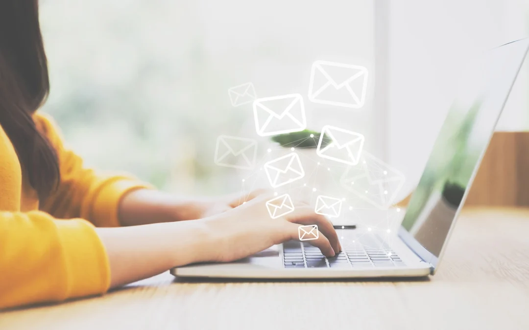 How to Write a Media Pitch: 5 Examples from Experts